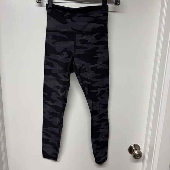 Athleta Womens Elation 7/8 Tight Camo Printed Black Gray Size XXS Leggings - Picture 1 of 12